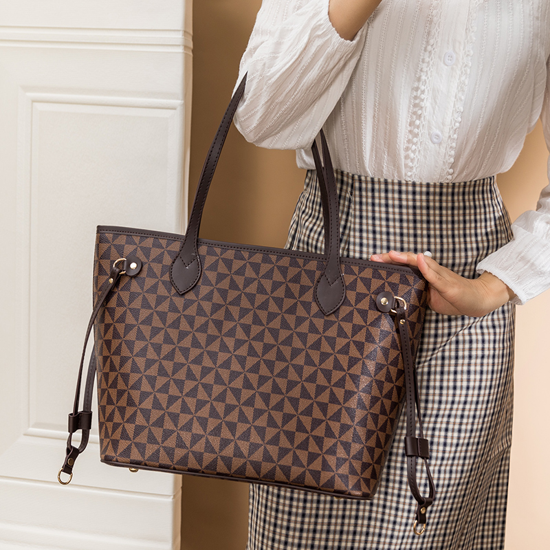 Luxury Tote Shoulder Bag for W - огляд і ціна Luxury Bags That Are Vegan