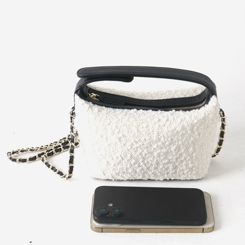 Leather Classic Mini Hobos Bag - огляд і ціна Luxury Bags Mini