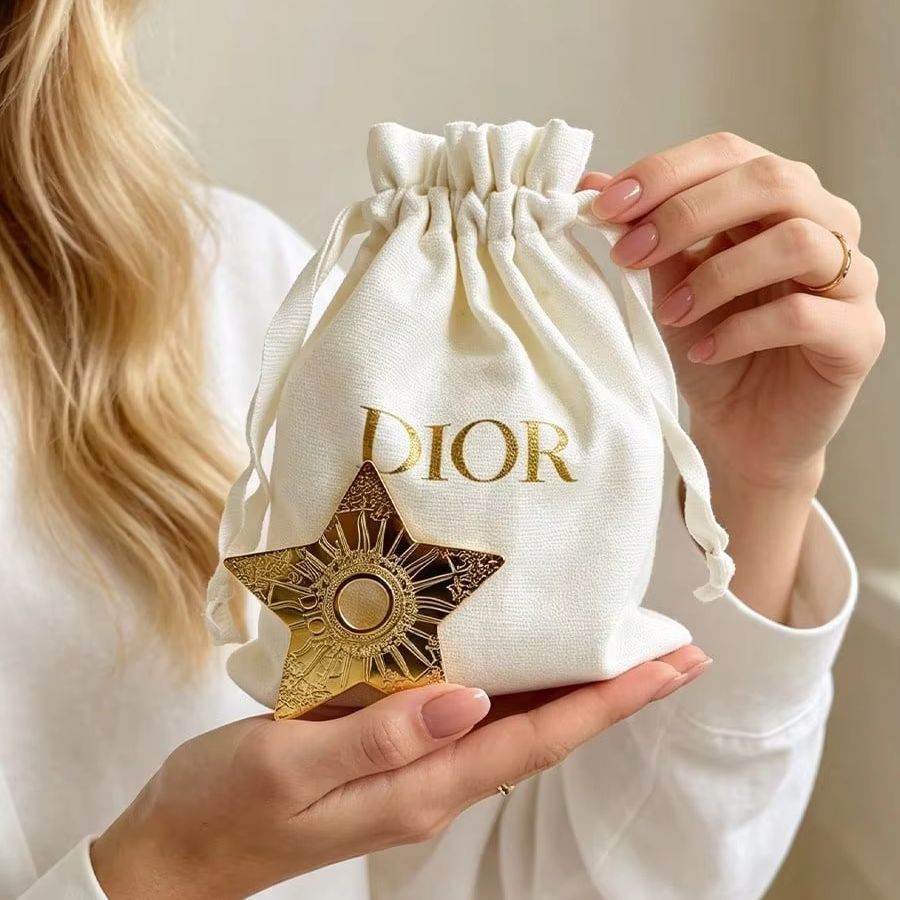 Dior Off‑White Canvas Drawstri - огляд і ціна Luxury Bags Dior
