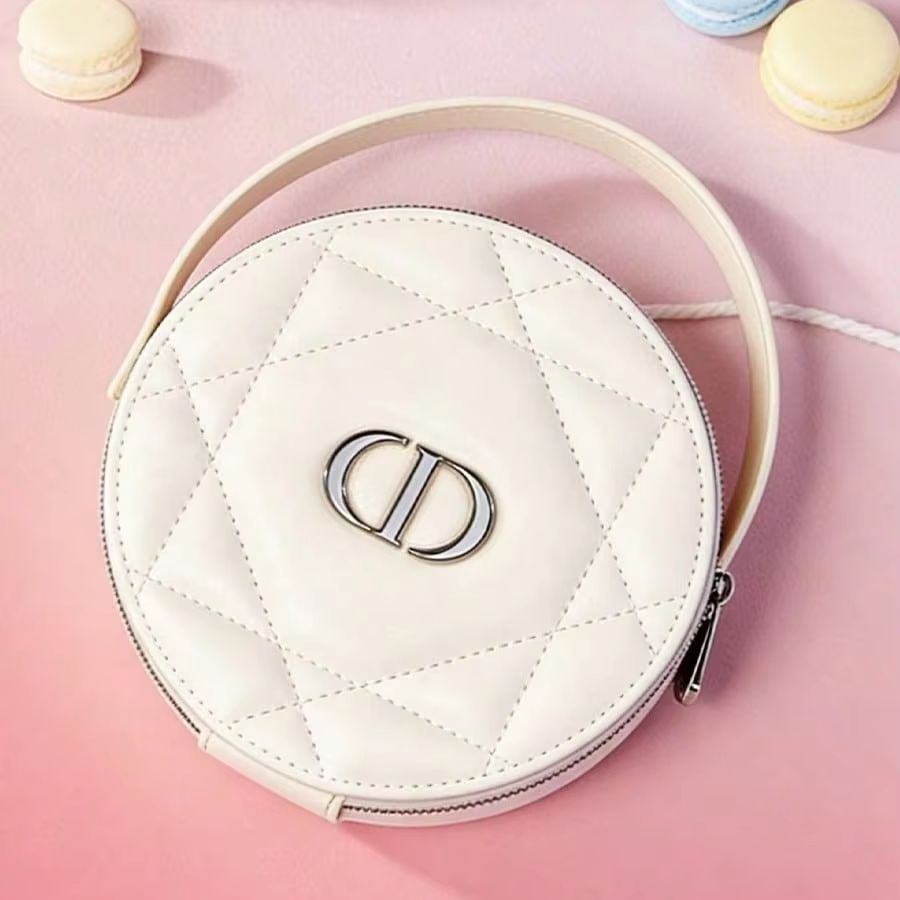 Christian Dior Dior’s Bag Luxu - огляд і ціна Luxury Bags Dior